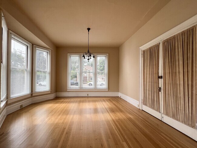 Photo - 2240 Third Street Unidad # 1