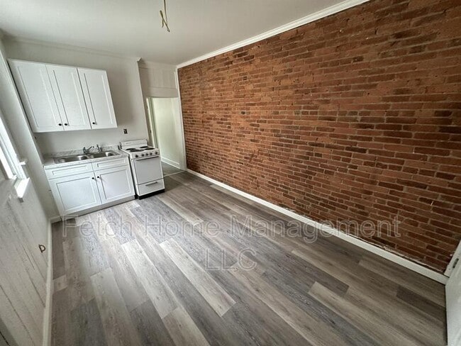 Photo - 528 S Duke St