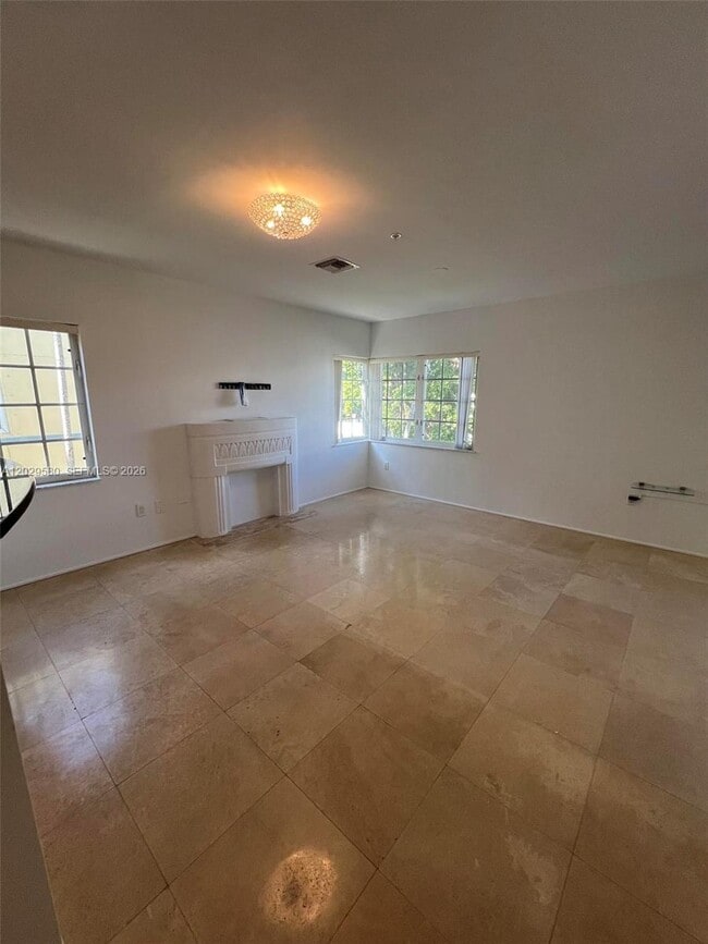 600 Euclid Ave Unit 5A