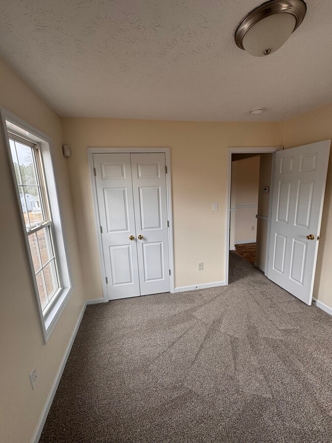 Photo - 885 Ridge Rd