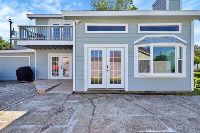 Photo - 10496 Summit Dr