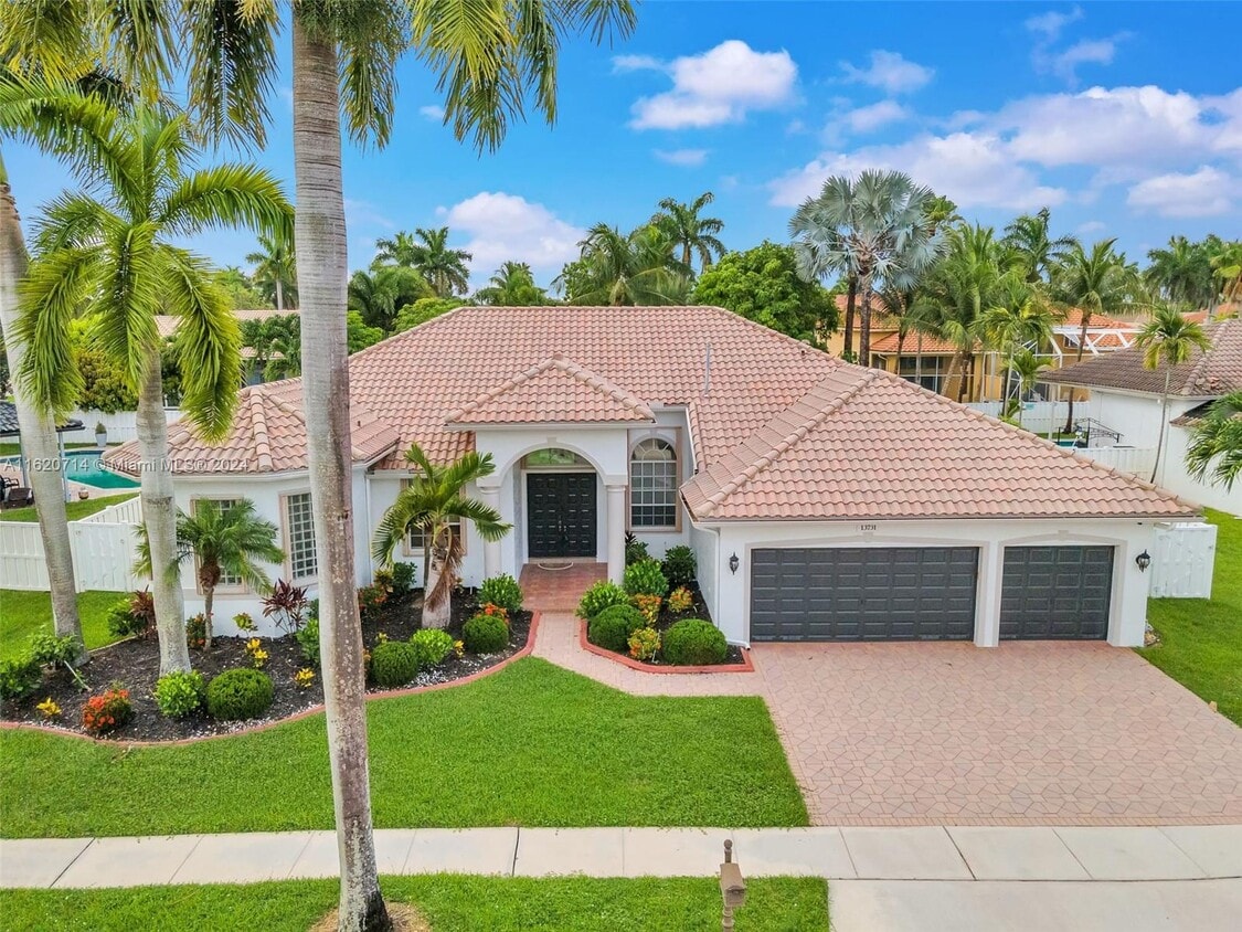 Photo - 13731 NW 18th St (Pembroke Pines, FL)