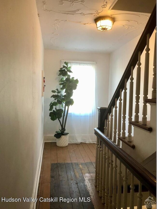 Photo - 21 8th St