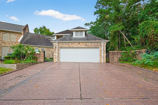 Building Photo - 901 Longmire Rd