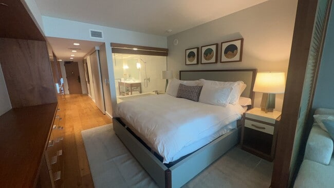Photo - Highly Desirable STUDIO/1-Bath unit Long-Term in Ritz-Carlton Residences!!! Unit D2709