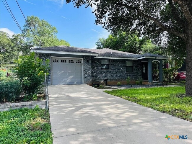Building Photo - 773 E Mather St Rental