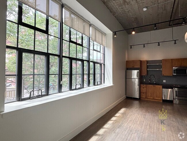 Building Photo - 20 Sunnyside St Rental