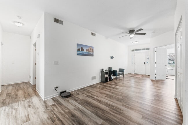 Photo - 1455 Reserve Ln Unit 1455