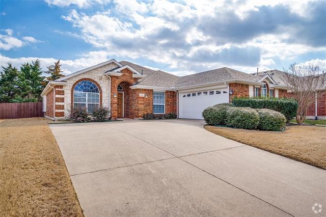 Building Photo - 15421 Bull Run Dr Rental