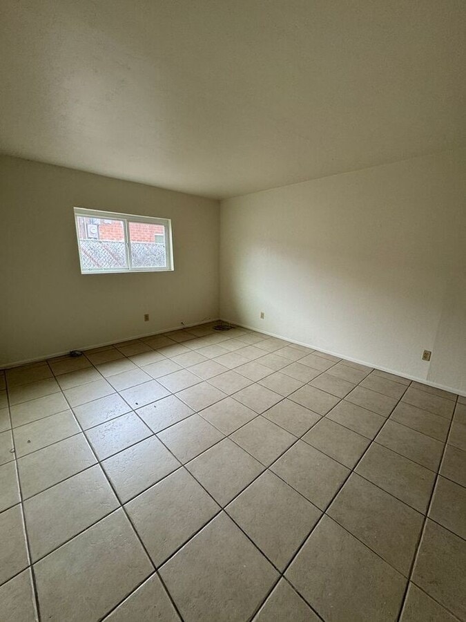 Photo - 2873 N Fontana Ave