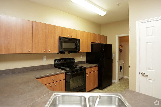 2BR, 2BA - 1,157 SF