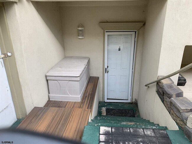 Photo - 102 S Raleigh Ave