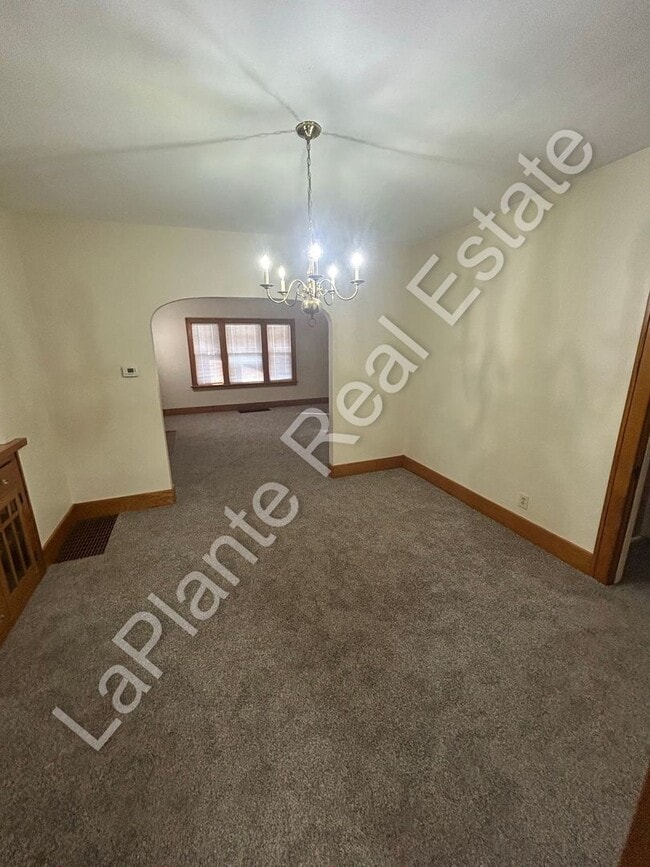 Photo - 1439 Vassar Dr Unit Lower