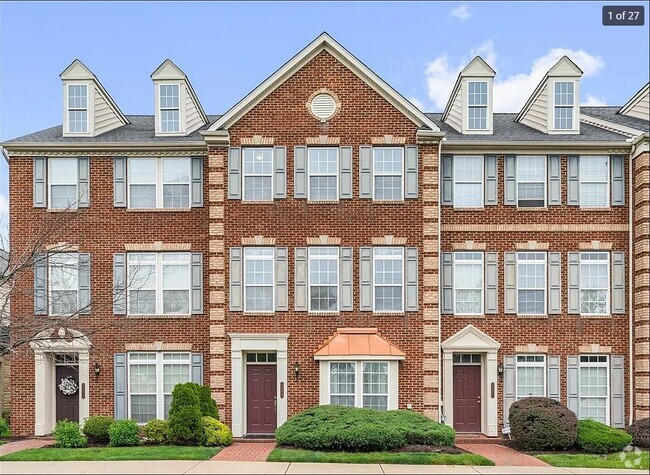 Building Photo - 3005 Village Run Rd Rental