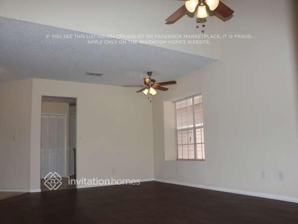 Photo - 209 Kittery Ln