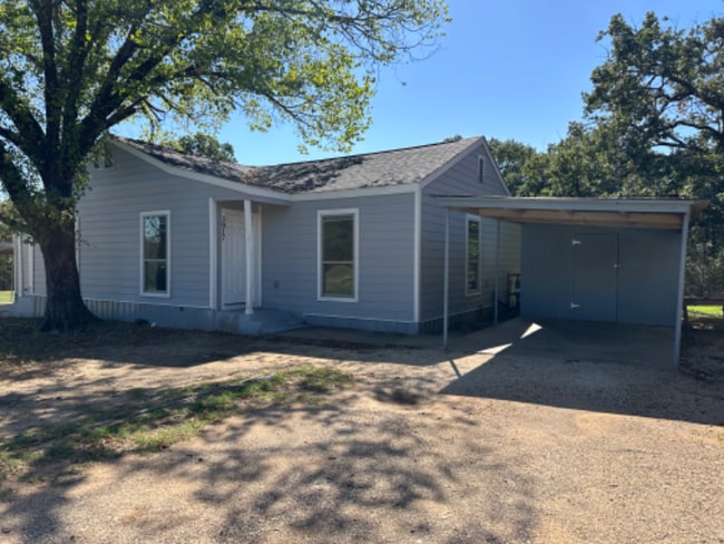 Building Photo - 3017 FM 2280