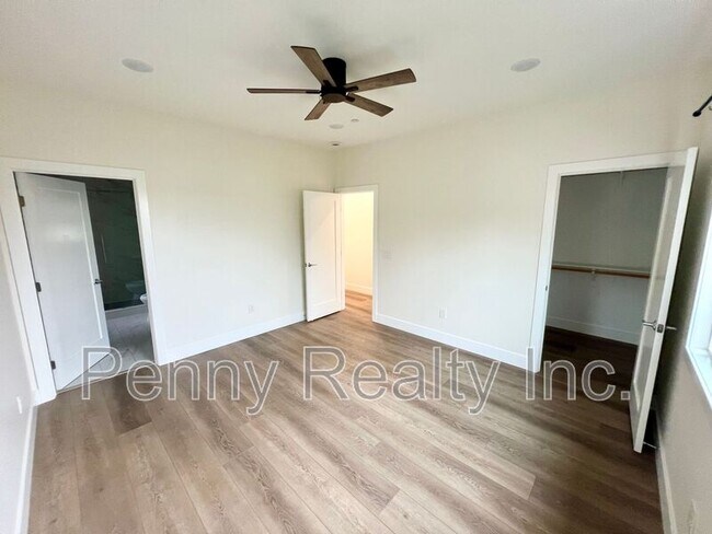 669-2 Townsite Dr