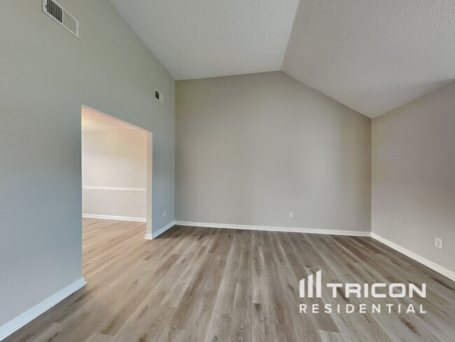 Photo - 4445 Millenium View Ct SW