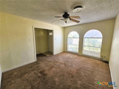 Photo - 305 Williams St