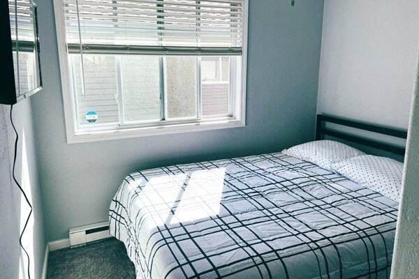 607 N Franklin Ave