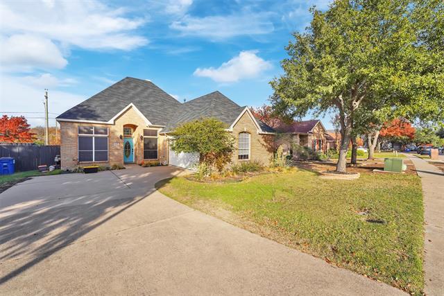 Photo - 636 Huntington Ln