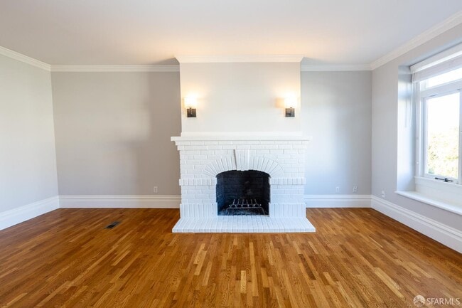 Photo - 2759 Union St