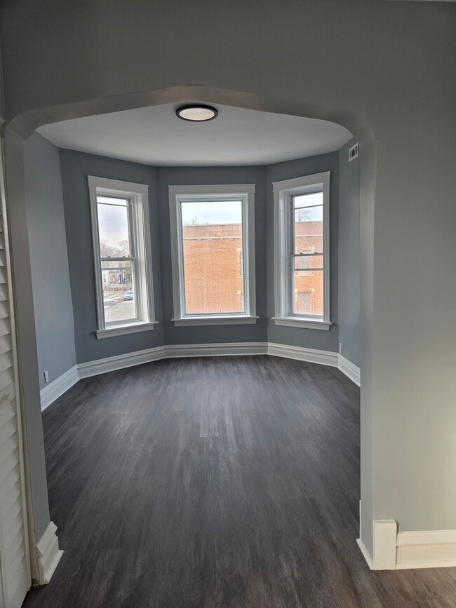 Photo - 1452 W 62nd St