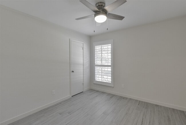 Building Photo - 2610 Sherwood Hollow Ln Rental