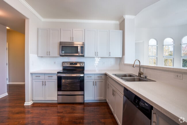 Residence 7 Luxury - Kitchen