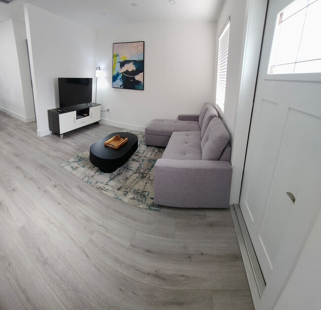 Photo - 2217 NW 7th St Unidad SI ID1380876P