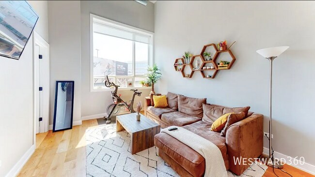 Photo - 1470 Webster-204 Unidad 204