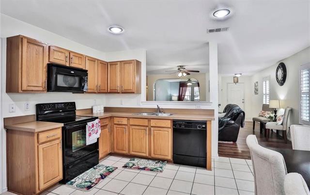 Photo - 10040 Daly Dr
