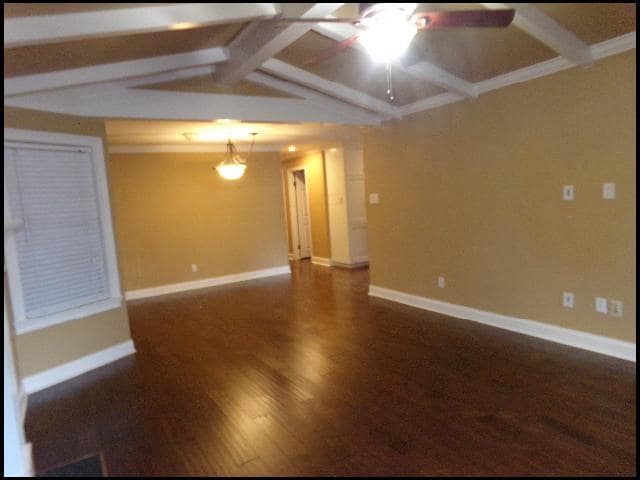 Photo - 122 Pin Oak Cove