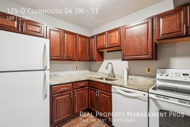 Photo - 125 Clubhouse Dr SW Unit 11