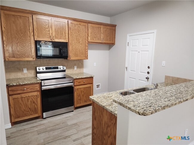 Photo - 332 Arnold Dr