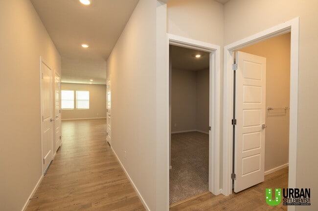 Photo - 3744 Clinton Rd