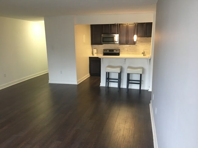 Photo - 1325 18th St NW Unit 802