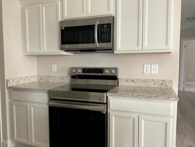 Photo - 157 Ella Kinley Cir