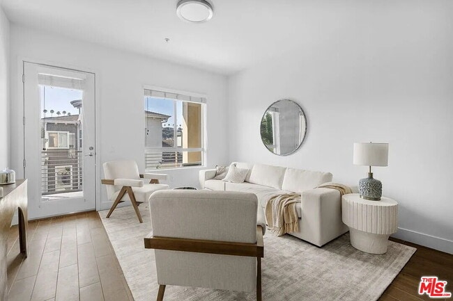 Photo - 12920 W Runway Rd Unit 342