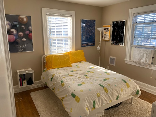 Photo - 601 Pitt St Unit 2