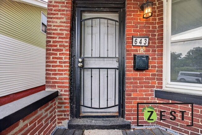 Photo - OPEN HOUSE- 7/23! 6PM-630PM! Unit 643 Navahoe Lower
