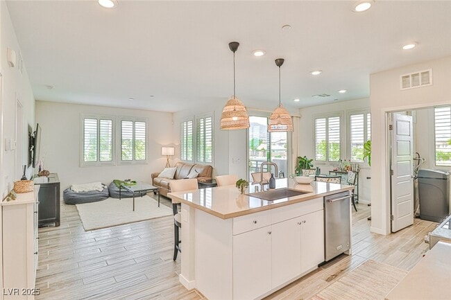 Photo - 11290 Hidden Peak Ave Unit 208