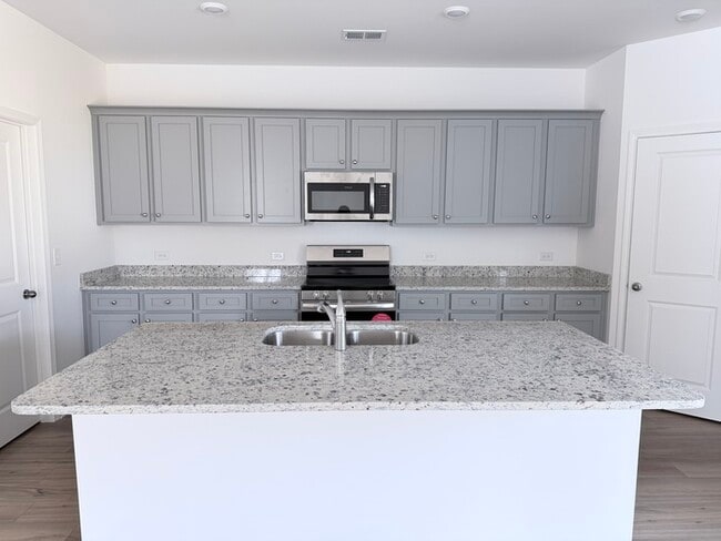 Photo - 173 Elijah St