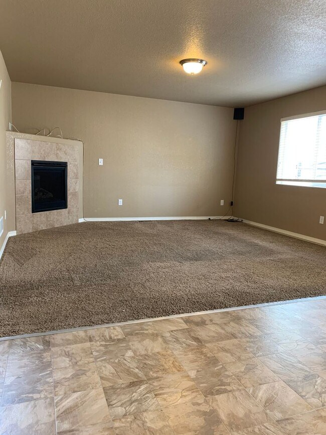 NORTHGATE TWO STORY WITH FINISHED BASEMENT Rental House Rental in