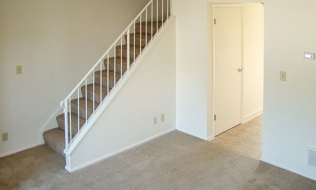 Living room - Midtown Gardens Apartments
