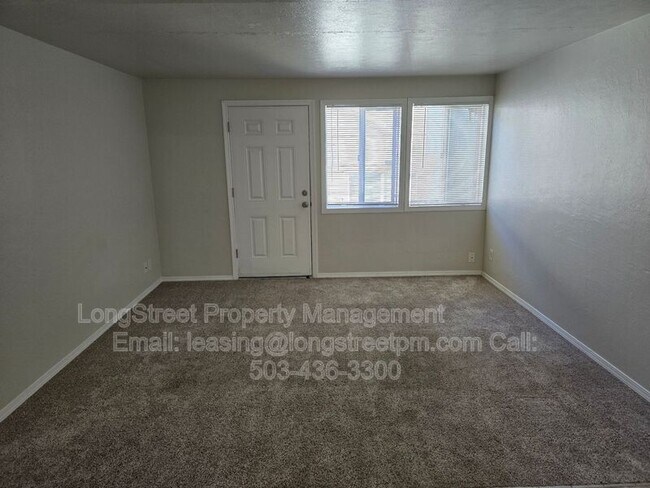 Photo - 915 SW Adams Ave Unit 10