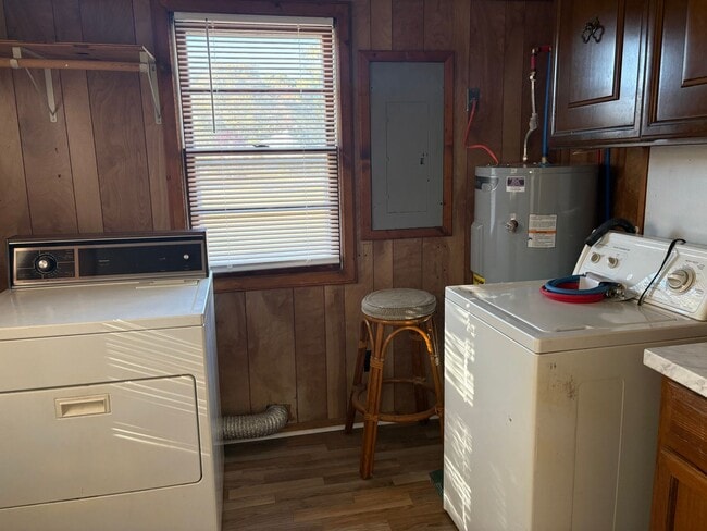 Photo - 2 Bedroom 1 Bath Home in Jarvisburg $1950/mo