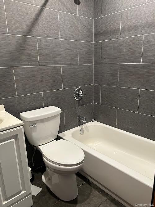 Photo - 5000 Hempstead Tpke