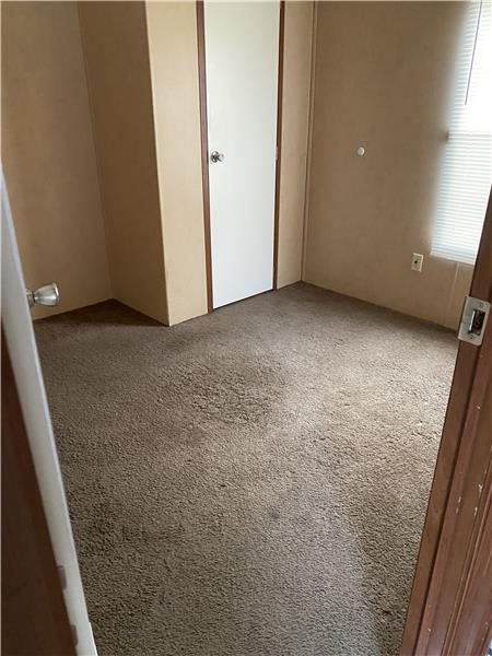 Photo - 123 Oxford Ln