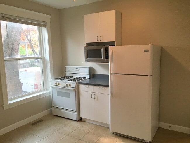 Photo - 1931 W Summerdale Ave Unidad 5317 1